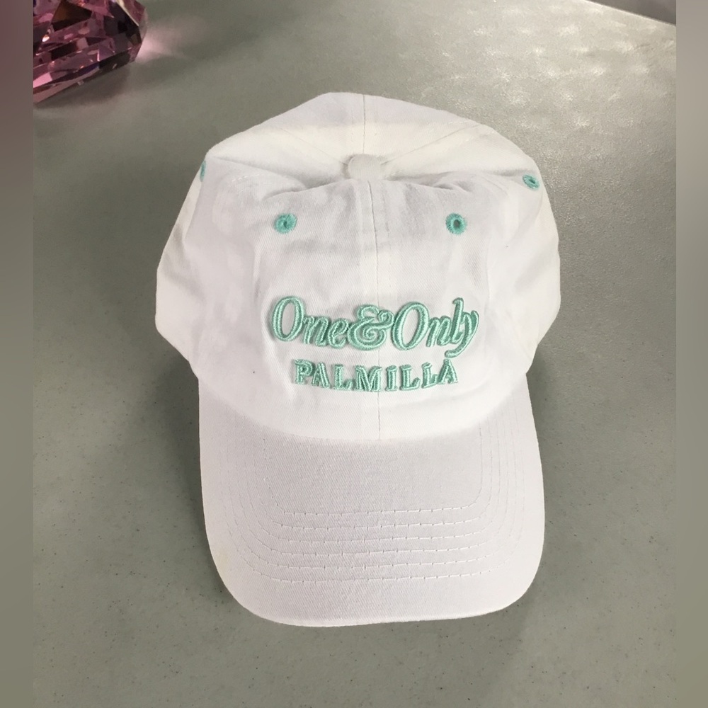 ONE & ONLY PALMILLA BRIGHT WHITE WITH GREEN THICK LOGO PRINTED NWOT ONE SIZE